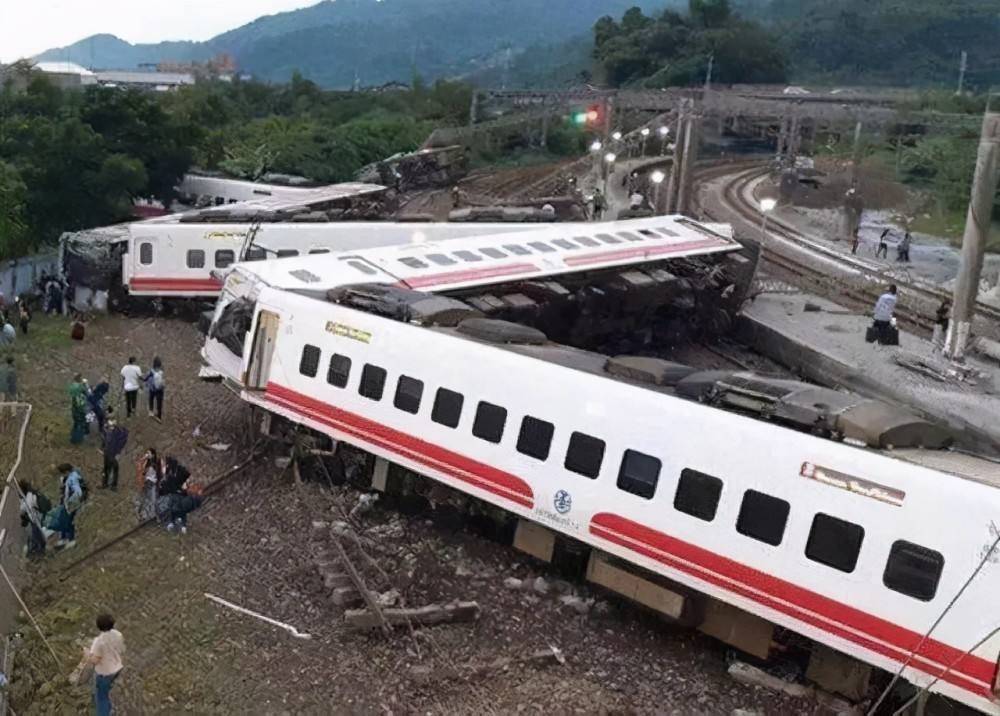 高铁在地震面前不堪一击地震来临时我国高铁应该如何应对