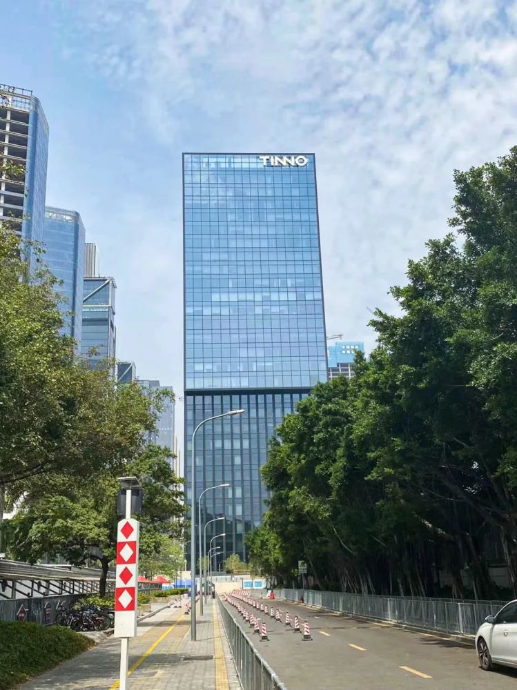 天珑移动大厦目前二街坊唯一建成并且投入使用的大楼传音大厦建筑面积