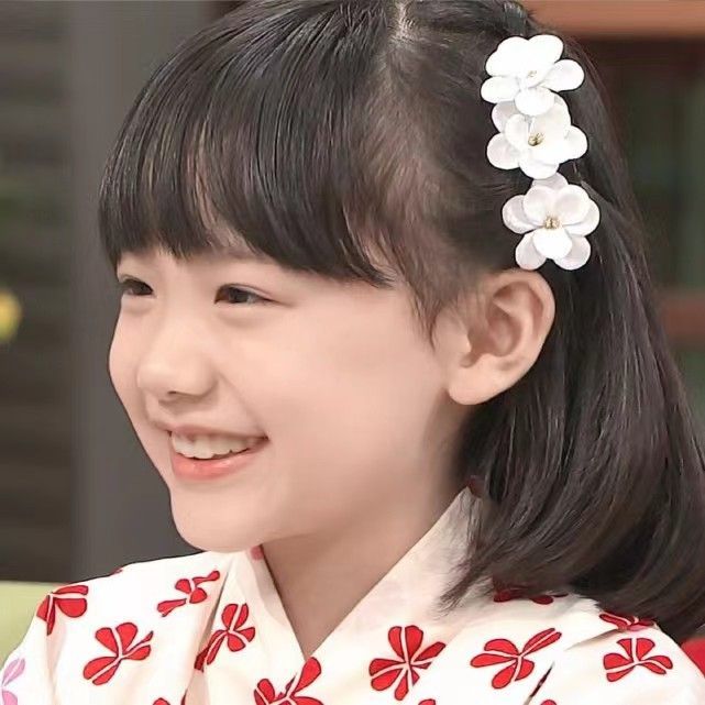 17岁穿得像大妈,油菜花裙是什么时尚|芦田爱菜|木村拓哉|日本_娱乐