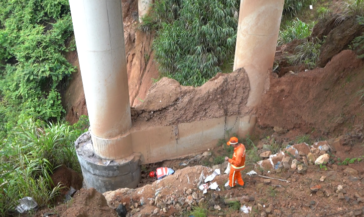 建瓯全天候不间断巡查力保暴雨天气期间道路通行安全