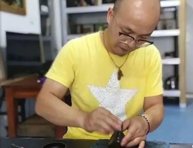 非遗人物志肖云峰大漆无言历久弥新怀才抱器激发不朽艺术魅力