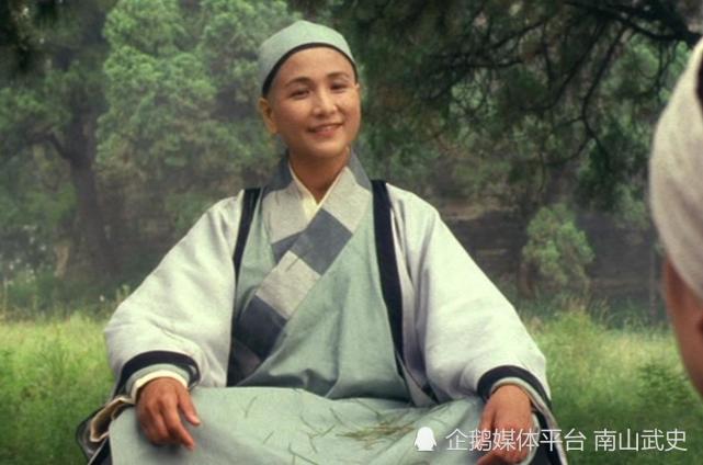 五枚师太剧照据说至善禅师为了能培养出优秀的下一代少林功夫高手,其