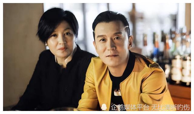 去世4年后再看李咏才明白他娶了小一岁的哈文到底有多幸运