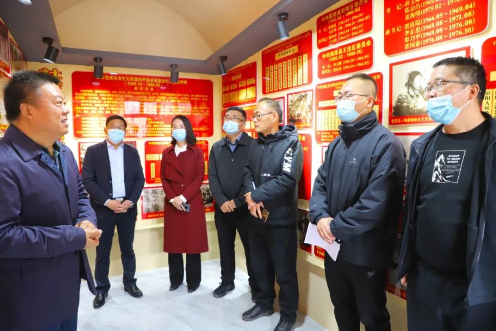 中衛市組織系統來彭觀摩基層黨建工作(圖2)
