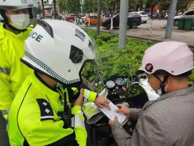 五一我在岗|福建公安交警用坚守 诠释"最美劳动者"