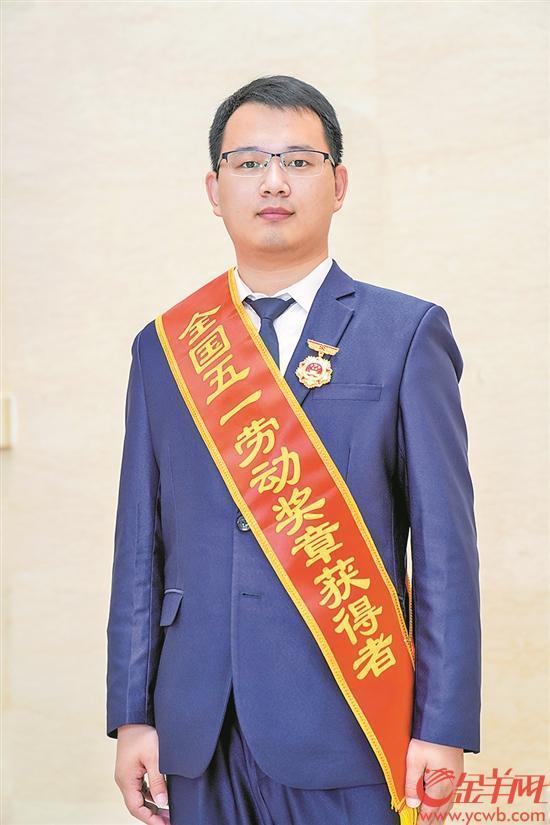 邓辉文/羊城晚报全媒体记者 周聪 图/羊城晚报全媒体记者 宋金峪"工匠