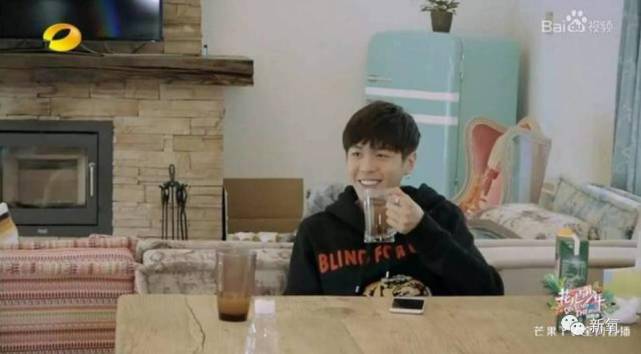 卓伟说她是贵圈最干净的女星，虽然她拍裸照改年龄也整形