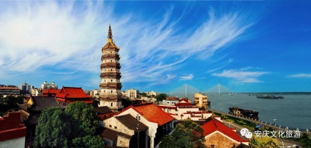 期待您跟着美食游安庆白天看景,晚上看戏.山水宜城,滋味万千.