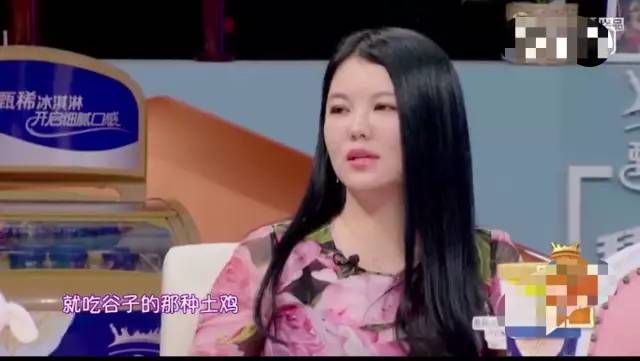 李湘一个月伙食费7万算什么,她买爱马仕包包都是每个颜色挑一个!
