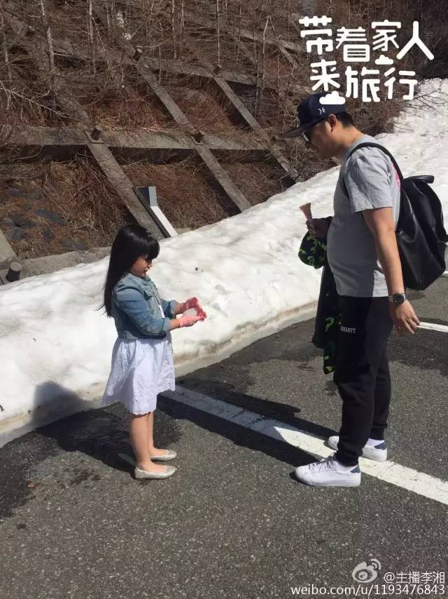 李湘一个月伙食费7万算什么,她买爱马仕包包都