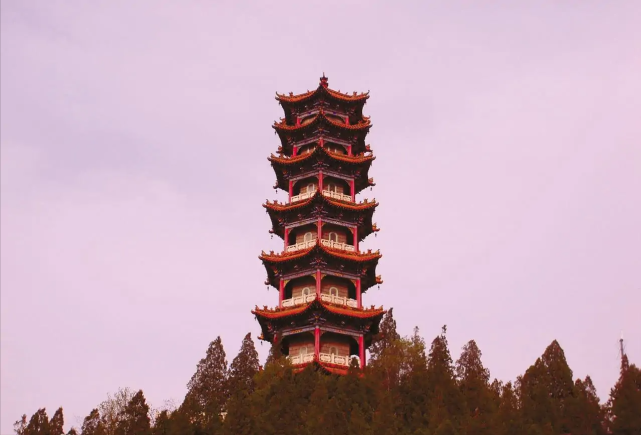 文章:华夏古迹文华物章:中原光辉:天坛古树林山脉峰岭岗丘塬台:燕山