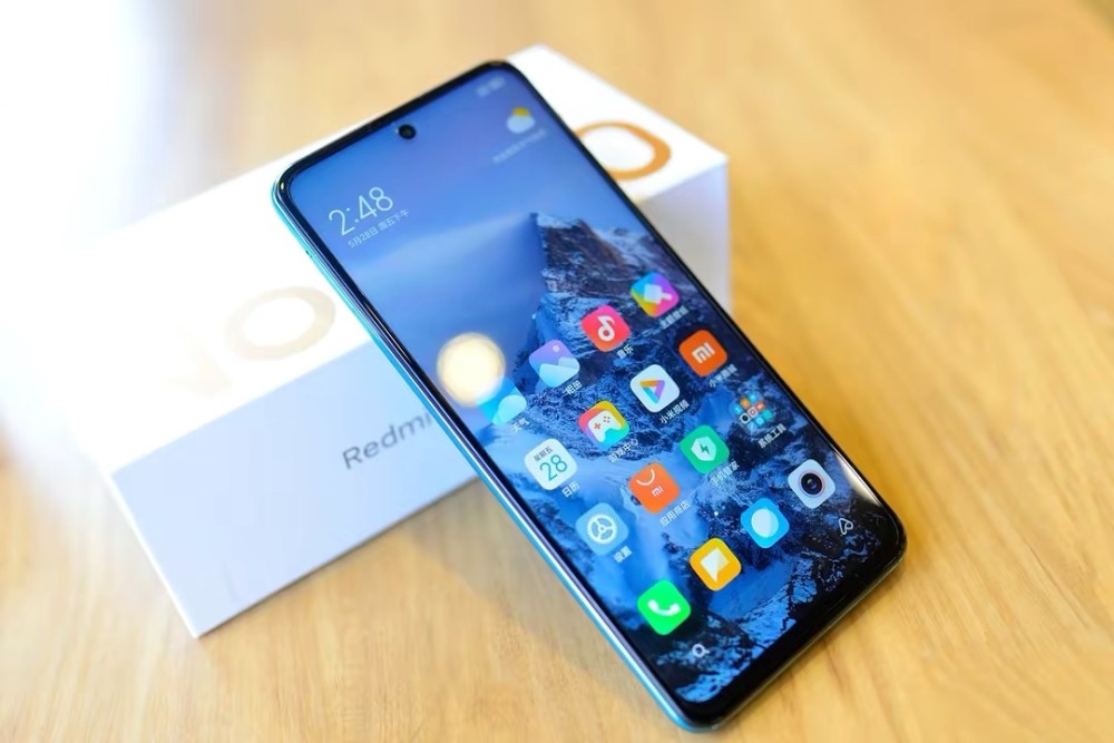 红米新机确认本月发布旧款已跌至1329元跑分68万8gb5000mah