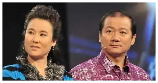 被他揣了,跟富婆王小华,后来王小华把他踹了,跟富商跑了,只剩唐鉴军和