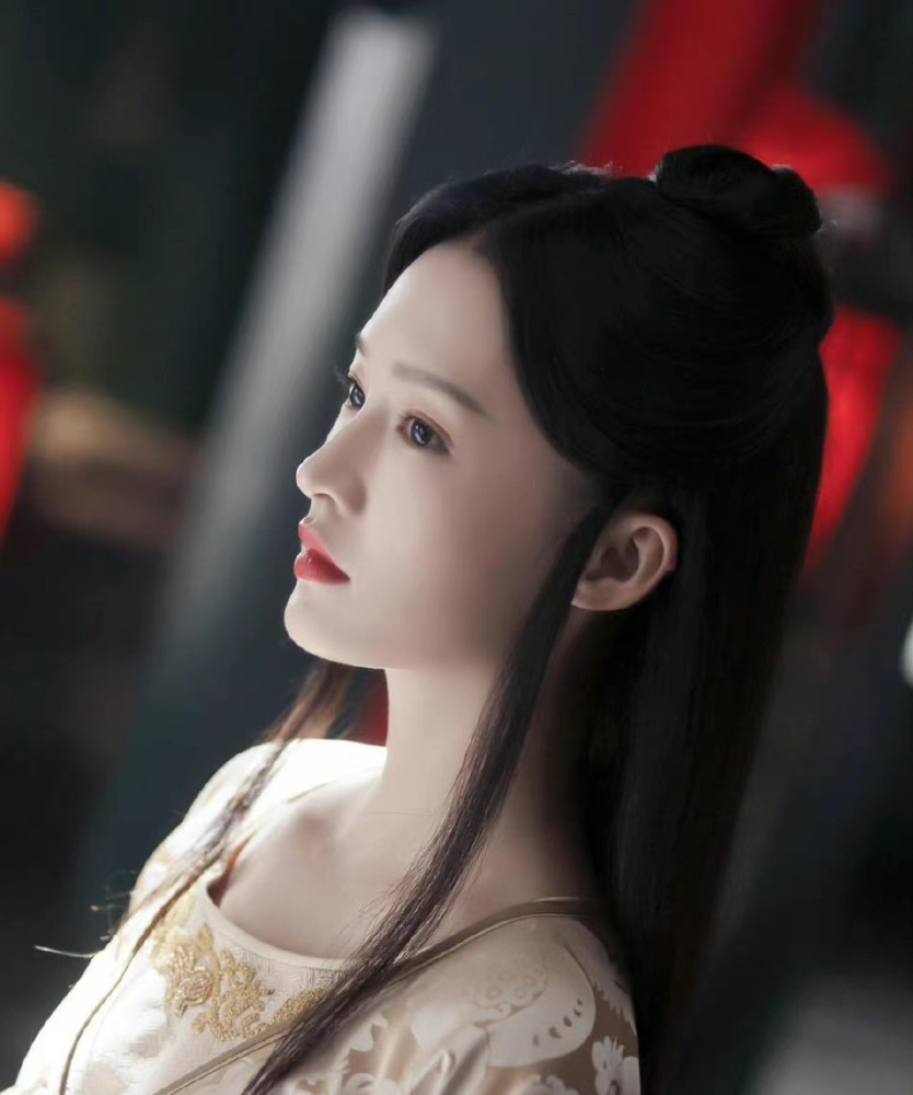 李沁白衣古装宛若仙女下凡姐姐太美啦