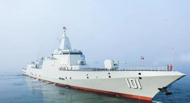 108"咸阳"舰预计最晚在2023年就可以加入现役,这也就意味着首批8艘055