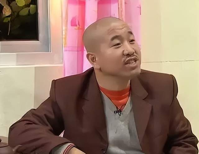 孩子,王小利独自一人前往长春发展,不久后,两人也有了孩子,取名王亮