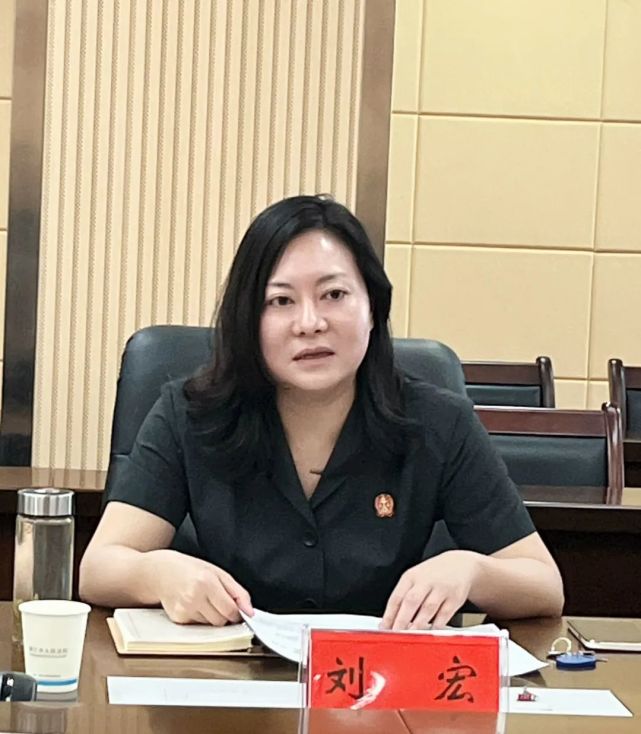 刘宏对市总工会给予法院的支持和帮助表示感谢,并表示将加大与市总