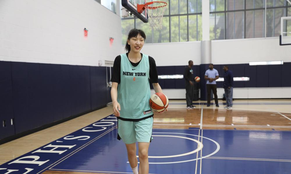 wnba中国第二人女篮的超级内线韩旭小将表现亮眼前途无量