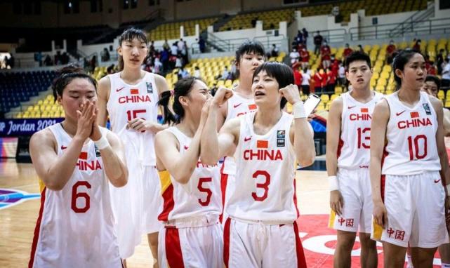 中国女篮又迎内线高塔13岁1米95女鲨鱼亲妹妹许利民盛赞不已