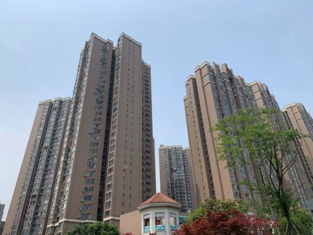 沧桑10年再推新，疑似易主的锦云天府买不买得？_腾讯新闻