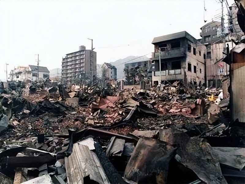 铭记14年前的5月12日汶川大地震