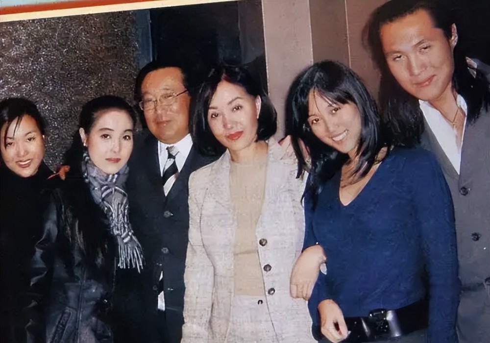 43年过去再看何莉莉和赵世光的婚姻才发现原谅才是她最好的选择