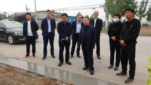 郓城县政府副县长王永合督导s242北段至宋江湖景区绿色廊道提升工程