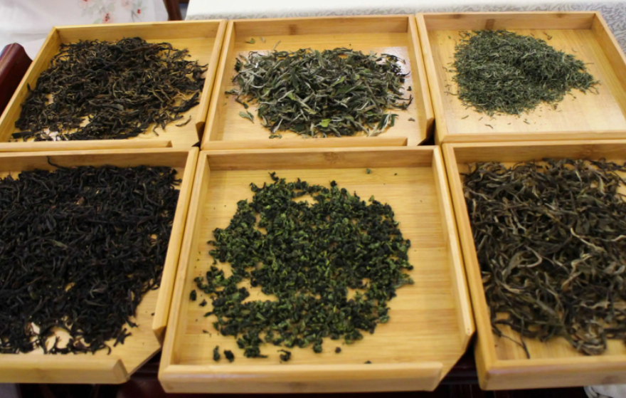 上海45岁大哥跟风买茶叶收藏得知存茶知识后直呼要糟