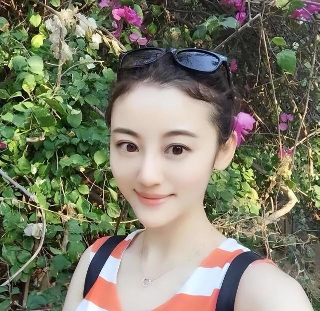 在徐婷19岁时,她靠着自身先天的条件与后天的努力