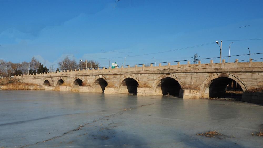 位于北京市昌平区沙河镇北沙河上,始建于明正统十二年(1447年);7孔