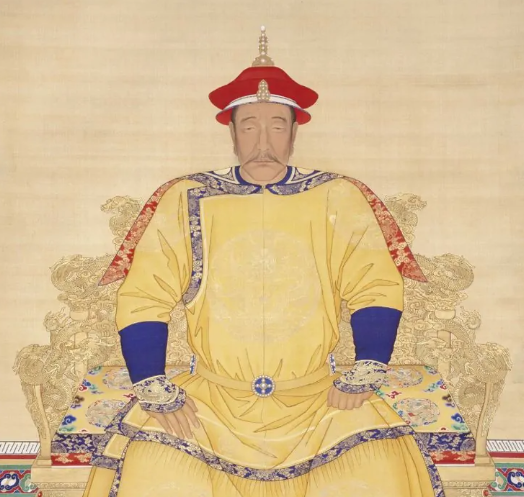 他们联名给努尔哈赤上书,说褚英性格残暴,没有人王地主的气度,要是