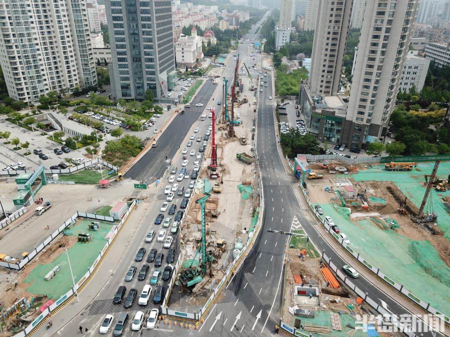 据了解,根据规划,海尔路将保留地面道路,而银川路则借助地形上跨,两者