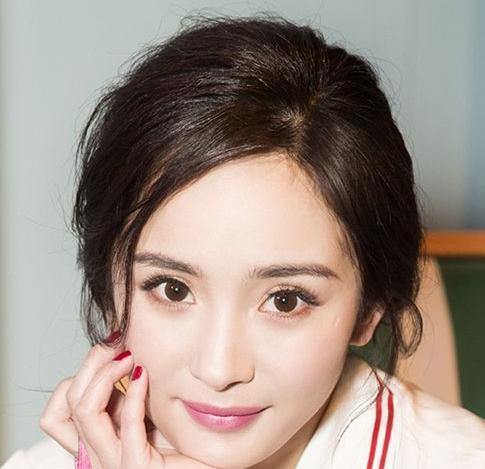 Met Gala红毯杨幂发型叫什么?怎么弄?