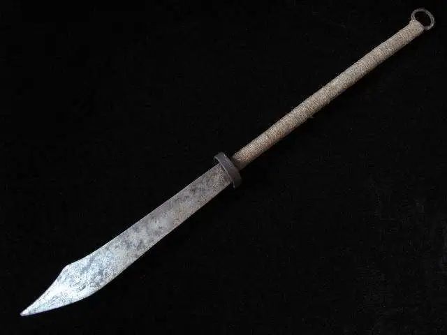 "长刀所指,所向披靡,中日长刀图比,哪个更帅?