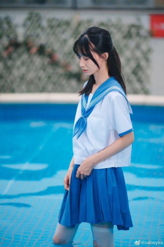 jk校服:夏天来啦,一起去儿童泳池玩水吧!