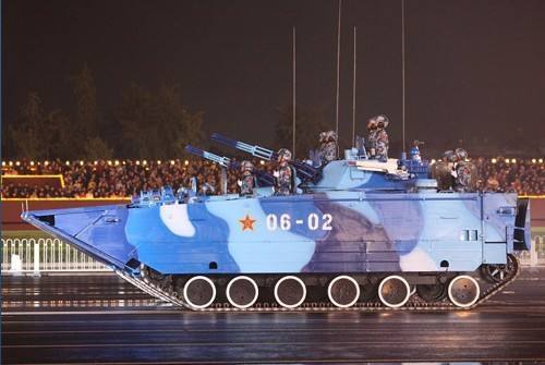 zbd-05两栖步兵战车是目前全世界现役唯一的滑板结构两栖装甲车辆.