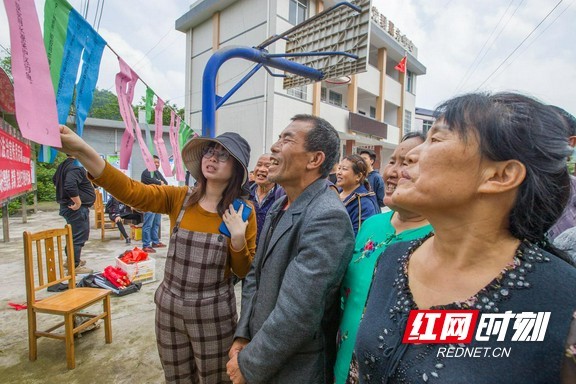 泸溪:农业法律法规宣传走进美丽乡村潭溪镇下都村|泸溪县|潭溪镇|下都