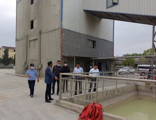 定远县张桥镇:疫情防控不放松,安全生产钟长鸣