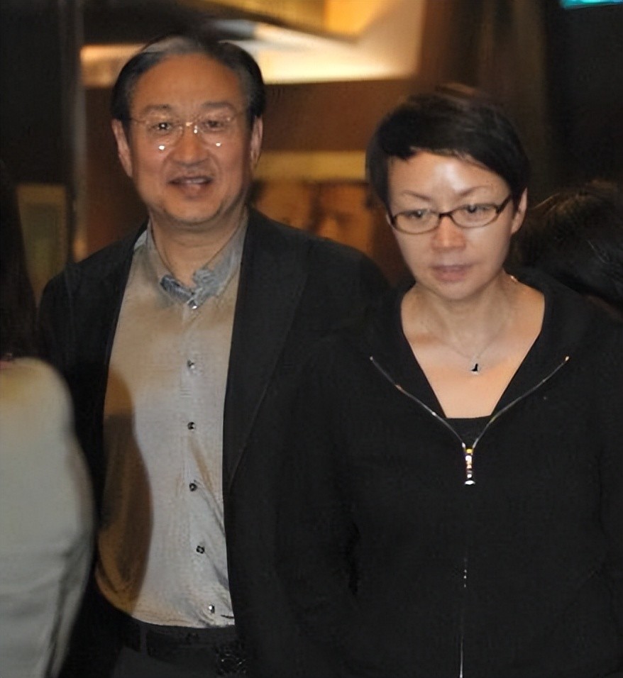 同父不同命都是英达的儿子怎么宋丹丹生的和梁欢生的差距大
