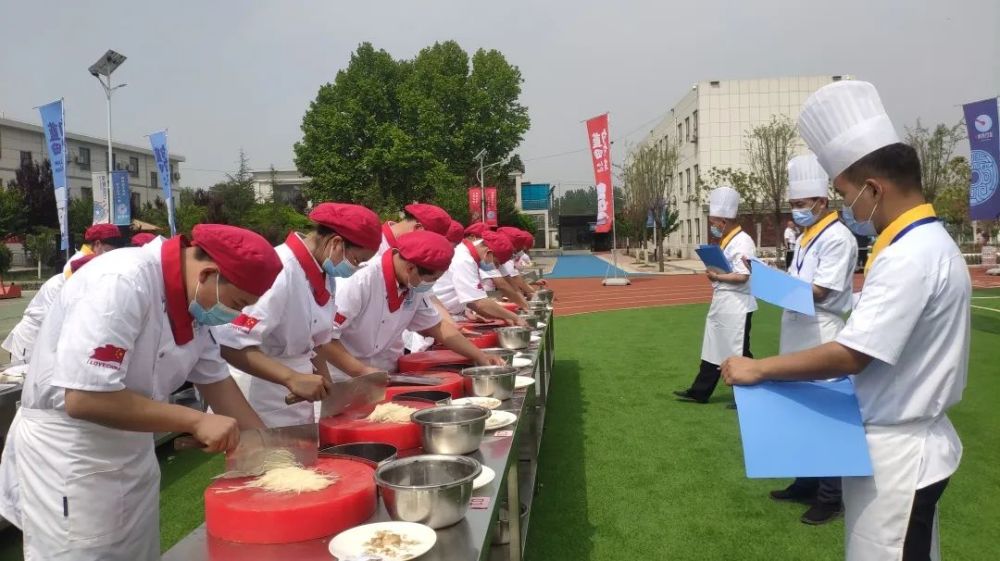 蓝田厨师学校举行职业教育活动周系列活动