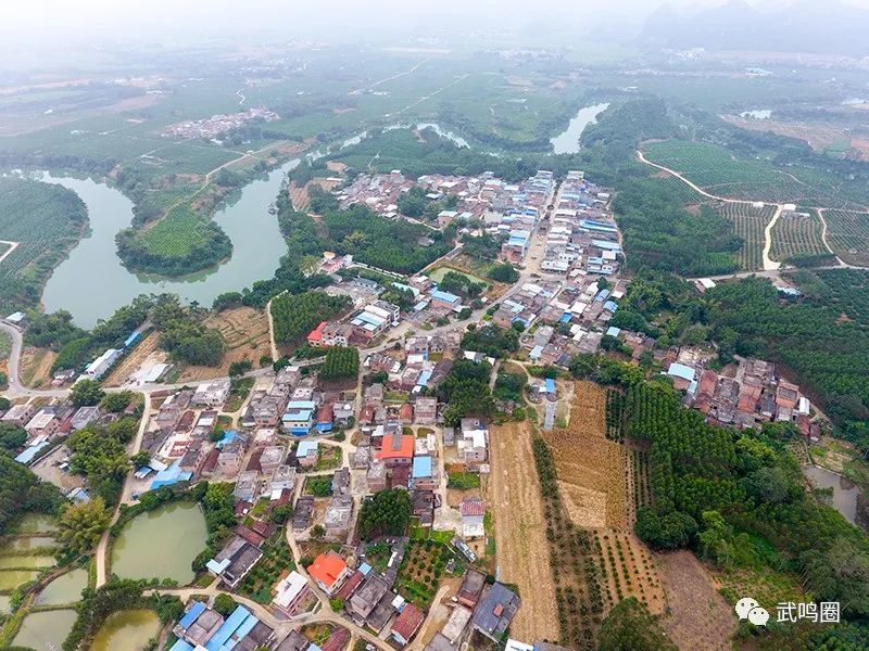 航拍武鸣岜勋村体验锣圩乡村之美