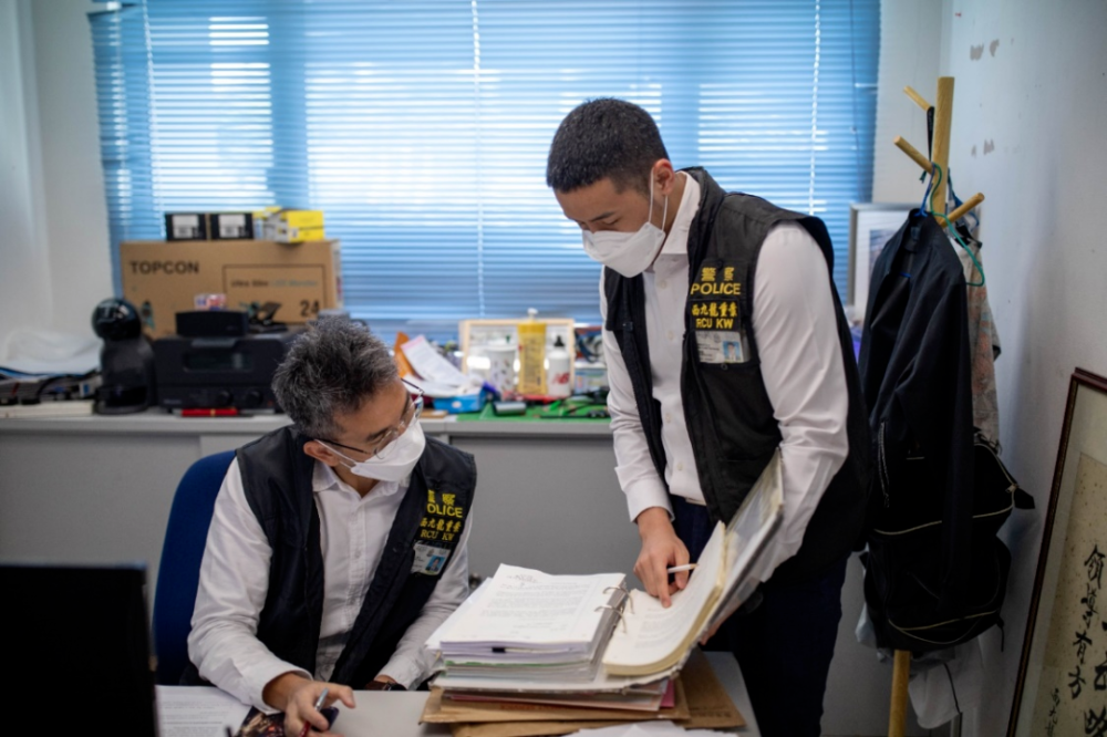 香港警察真的会在办公室里吃火锅重案组阿sir话你知