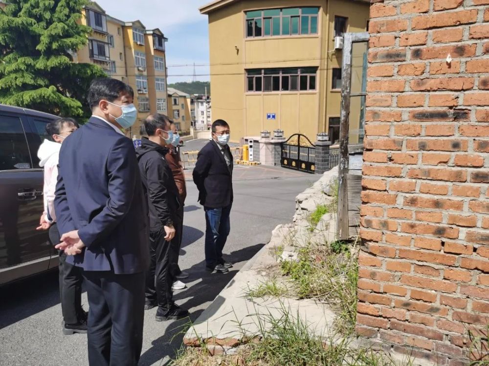 5月14日,旅顺口区区委副书记,区长李井山深入我区部分街道,检查城区自