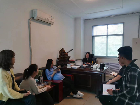延安公積金中心組織干部職工學(xué)習(xí)《陜西省住房公積金服務(wù)管理標(biāo)準(zhǔn)》(圖1)