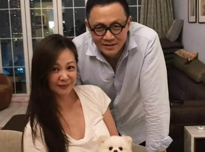 别问我是谁王馨平确诊曾经风光不在的她现在怎么样了
