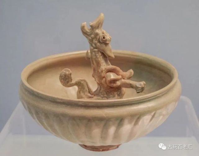 龙泉青瓷｜元代龙泉青瓷：这类纹饰属于炫技之作！​
