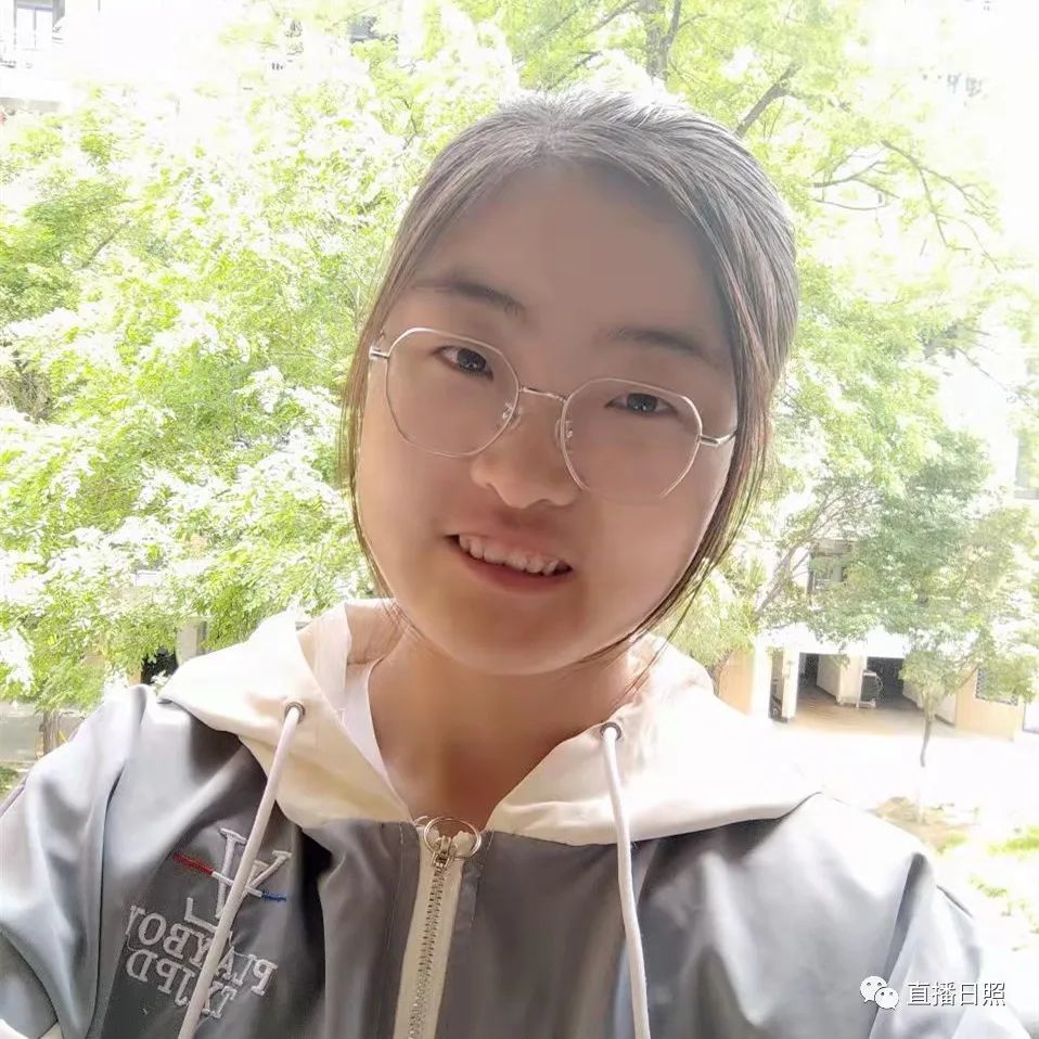 陈梦宇五莲一中2020届毕业生清华大学社科学院正在准备高考冲刺的学弟