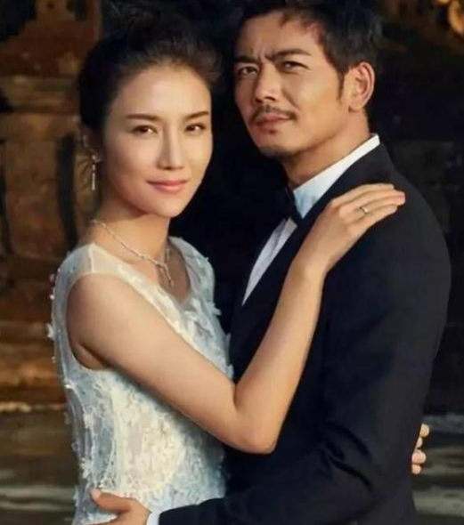 36岁演员杨烁隐藏9年的妻子原来是我们熟悉的童年女神