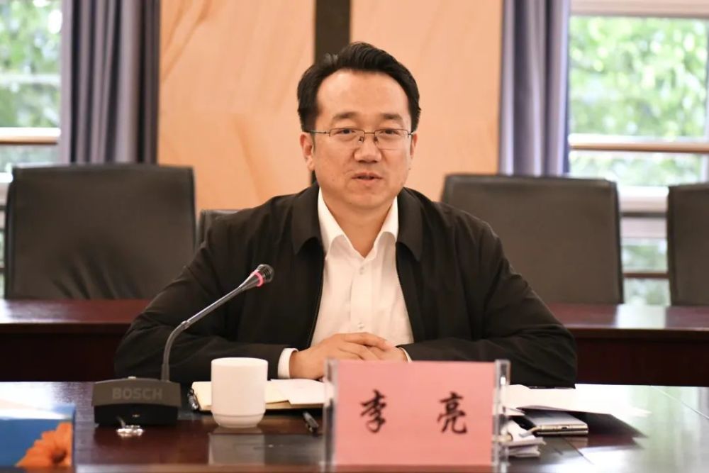 区委副书记,区长李亮,云南电网有限责任公司昆明供电局党委书记陆国俊