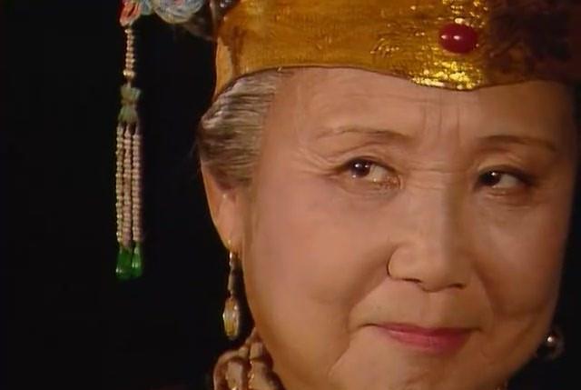 红楼梦:贾家极大的靠山并非贾元春而是她,她死后贾家一蹶不振